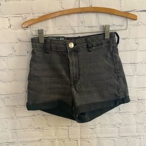 ✨BOGO✨ H&M Divided High-Rise Shorts